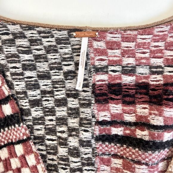 Free People Wool Blend Checkered Women's Long Sleeve Cropped Button Up Sweater - Picture 3 of 5